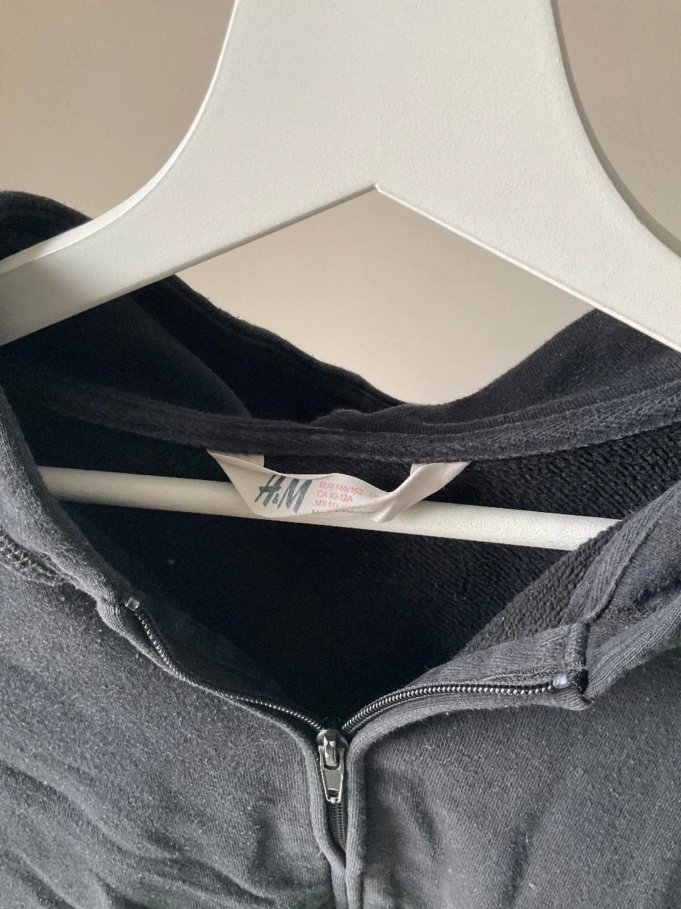 Zwarte H&M-hoodie – Maat 10/12 jaar – photo 3
